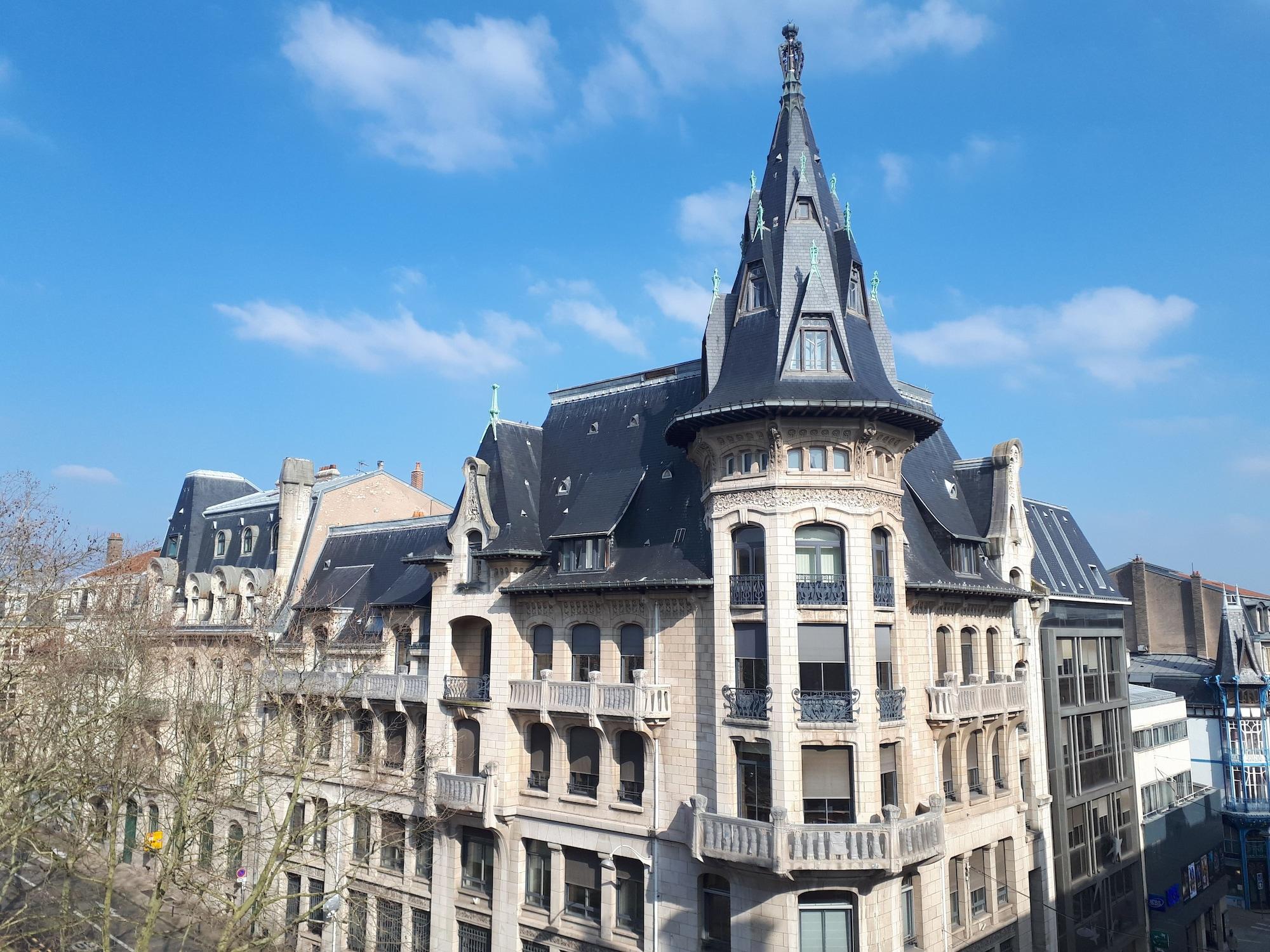 Hotel Stanley By Happyculture Nancy Bagian luar foto